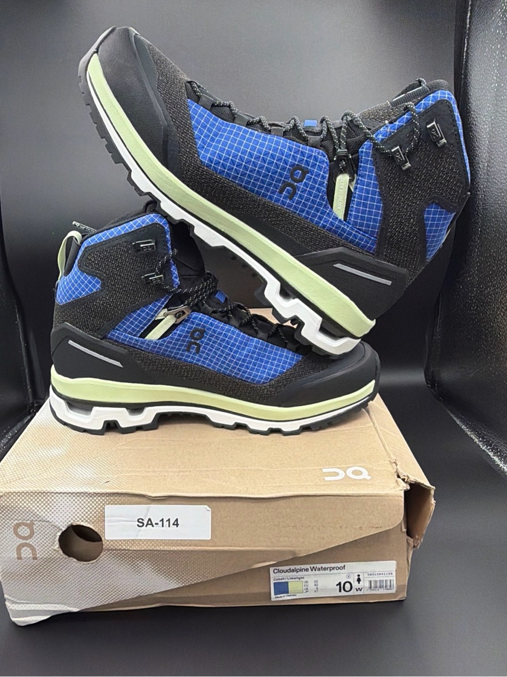 Alpine Waterproof Shoe Box Label in Blue & Lime